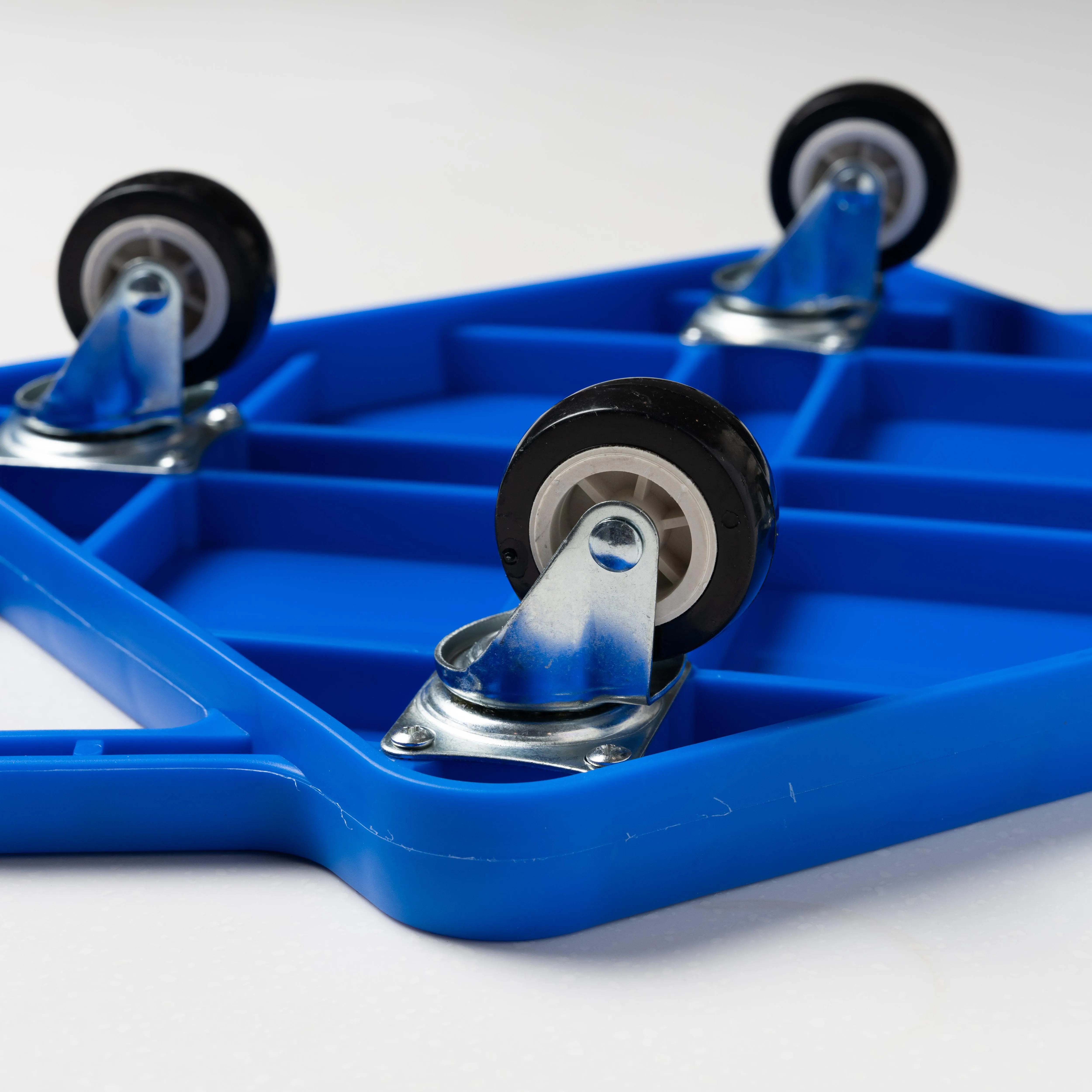 BLUE Sturdy Moulded Plastic Scooter Board (Small / Blue)