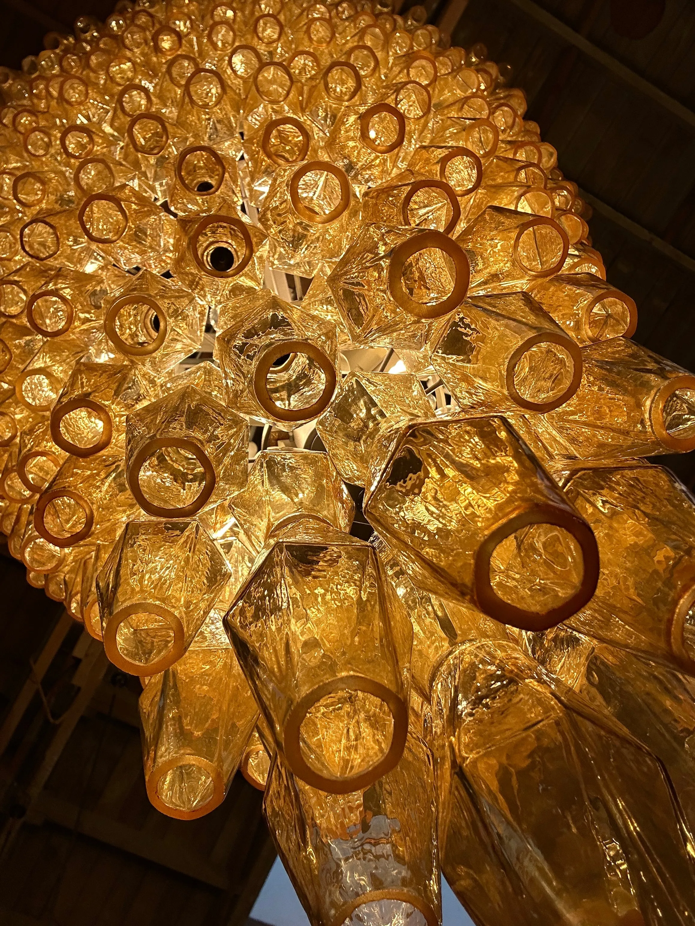 Chandelier with "poliedri" glasses. Italy 1960