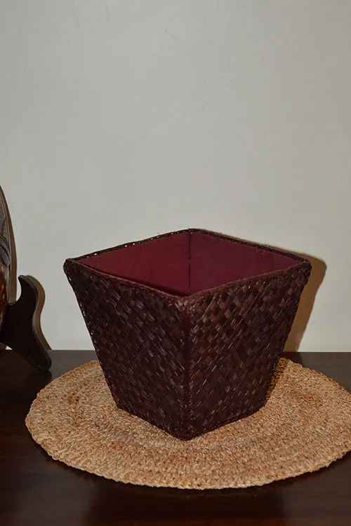 Dharini Screw Pine Paper Basket Brown