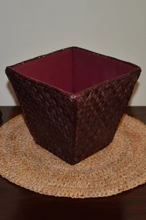 Dharini Screw Pine Paper Basket Brown