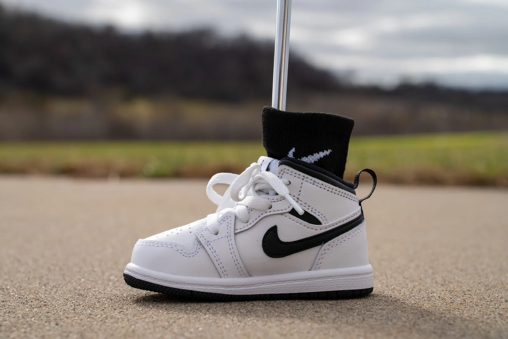 Jordan 1 Mid [BLACK AND WHITE] Standing Sneaker Putter Cover