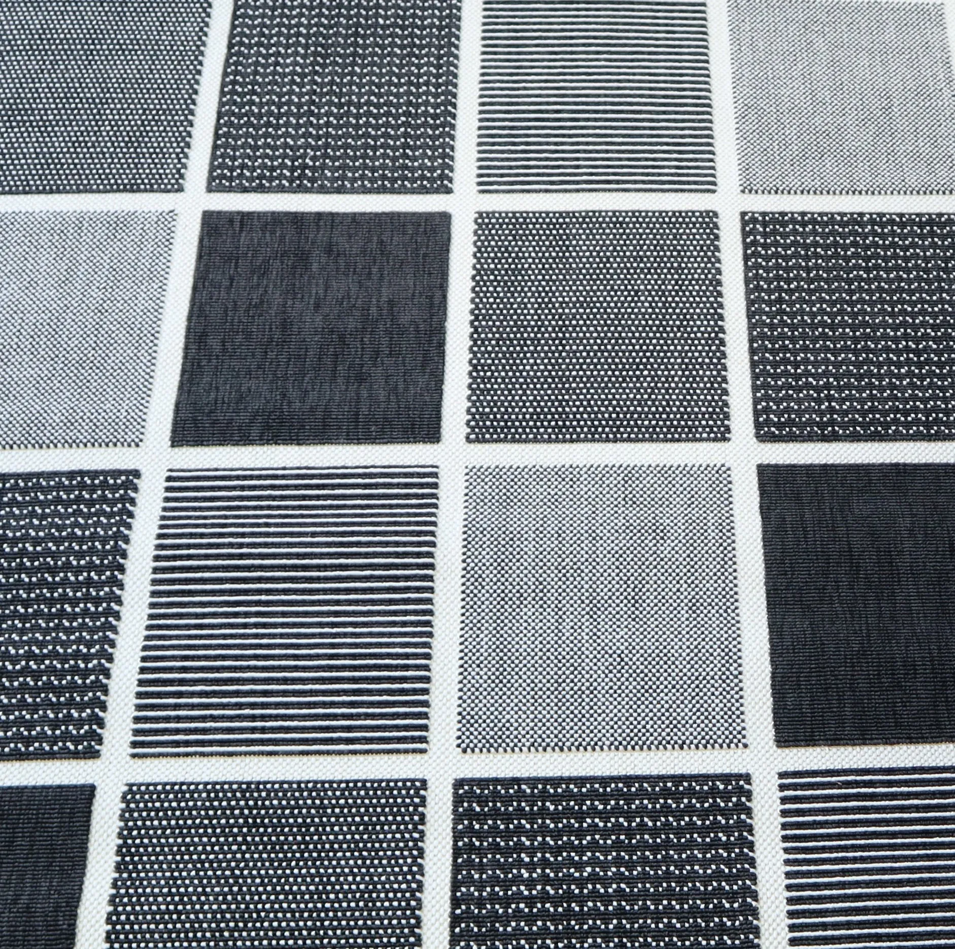 Mercurial Matrix Geometric Check Pattern Area Rug-Grey Mix