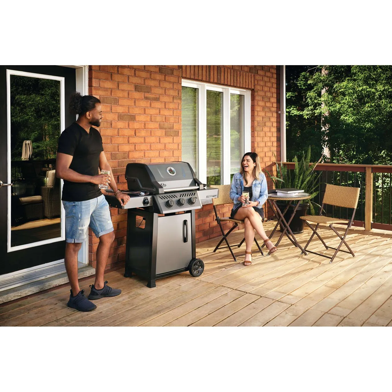 Napoleon Freestyle 365 Gas Grill F365DPGT