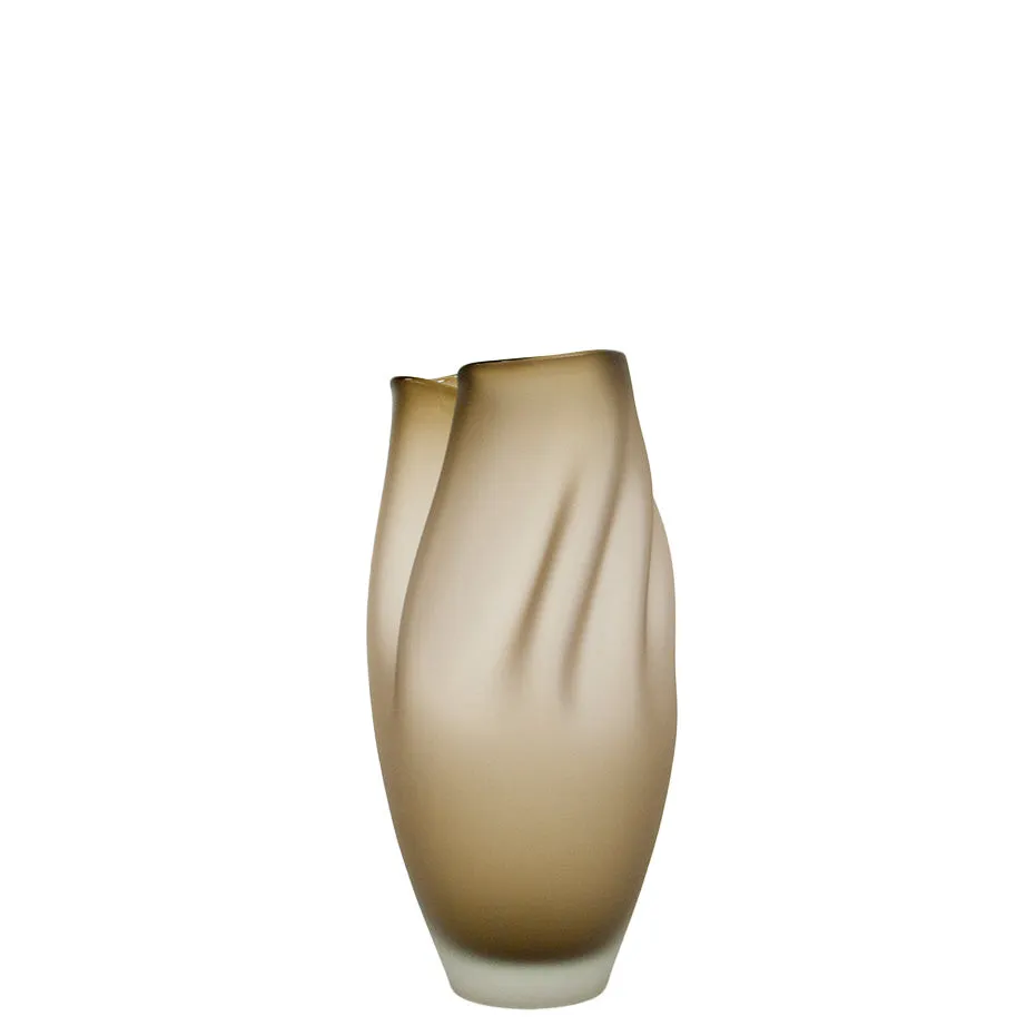 Ovelle Vases