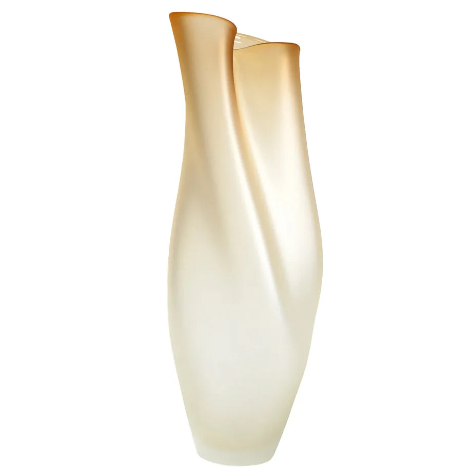 Ovelle Vases