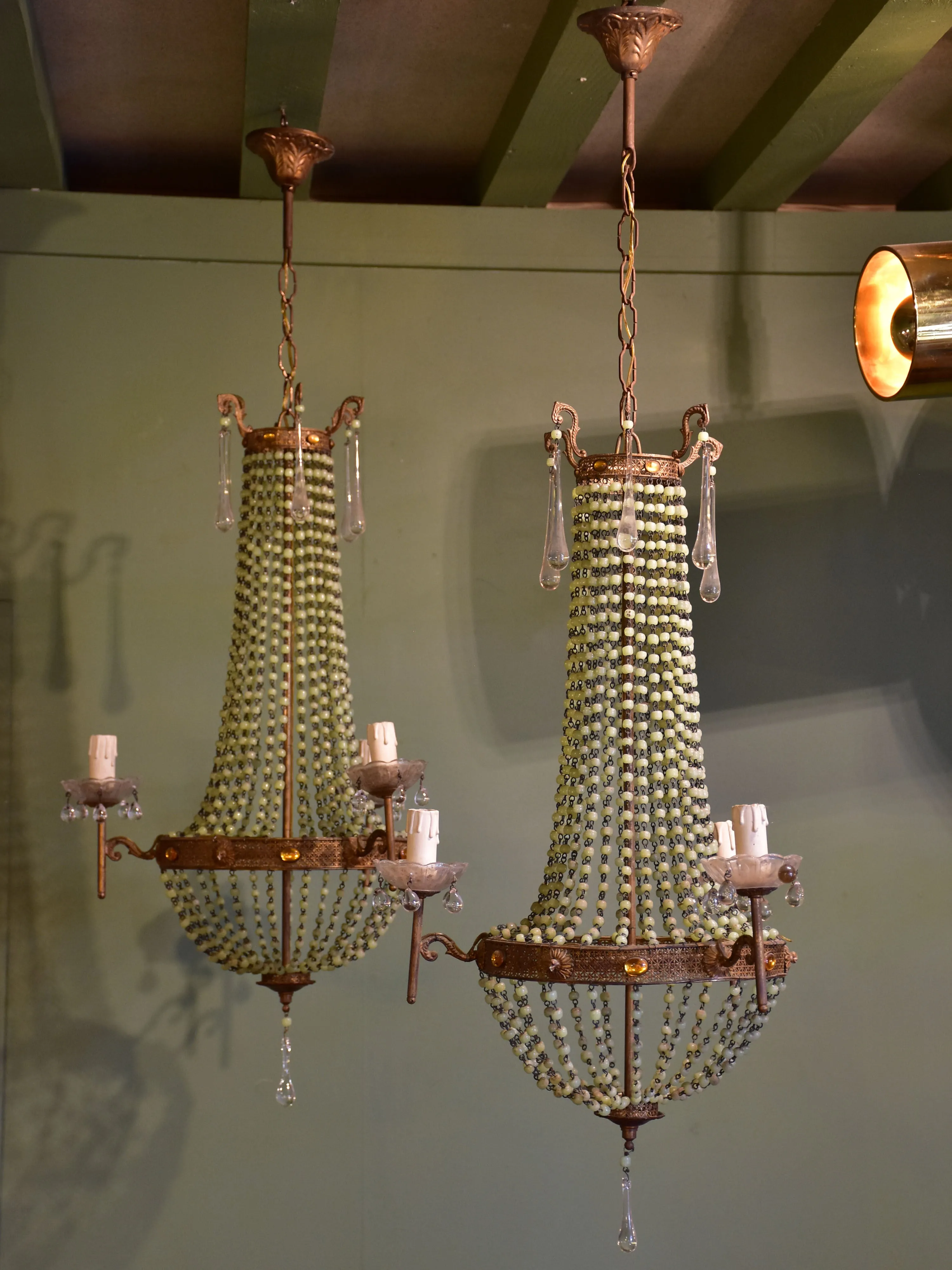 Pair of Italian chandeliers with verre d’eau beads