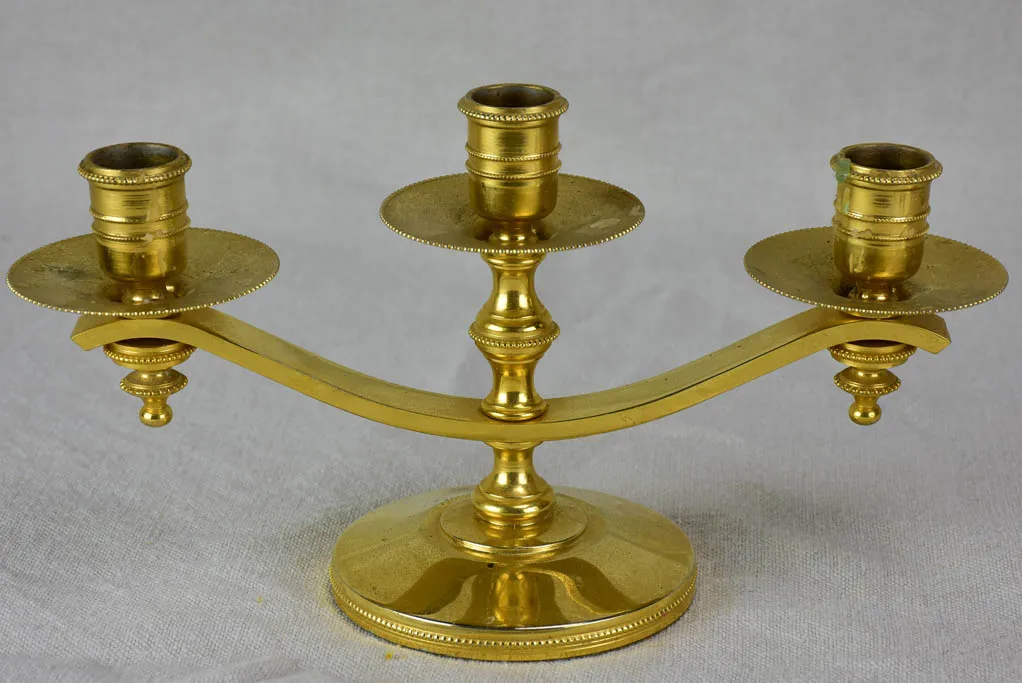 Pair of three-candle candlesticks