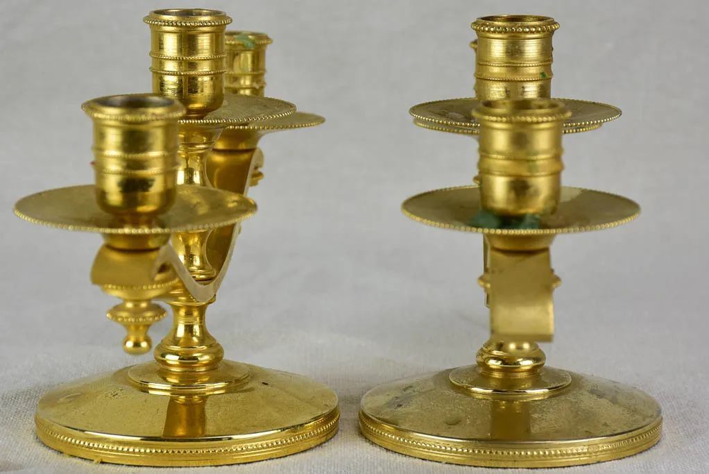 Pair of three-candle candlesticks